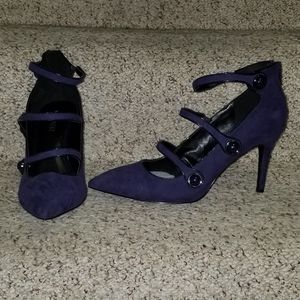 Brand New Nine West Navy blue pumps